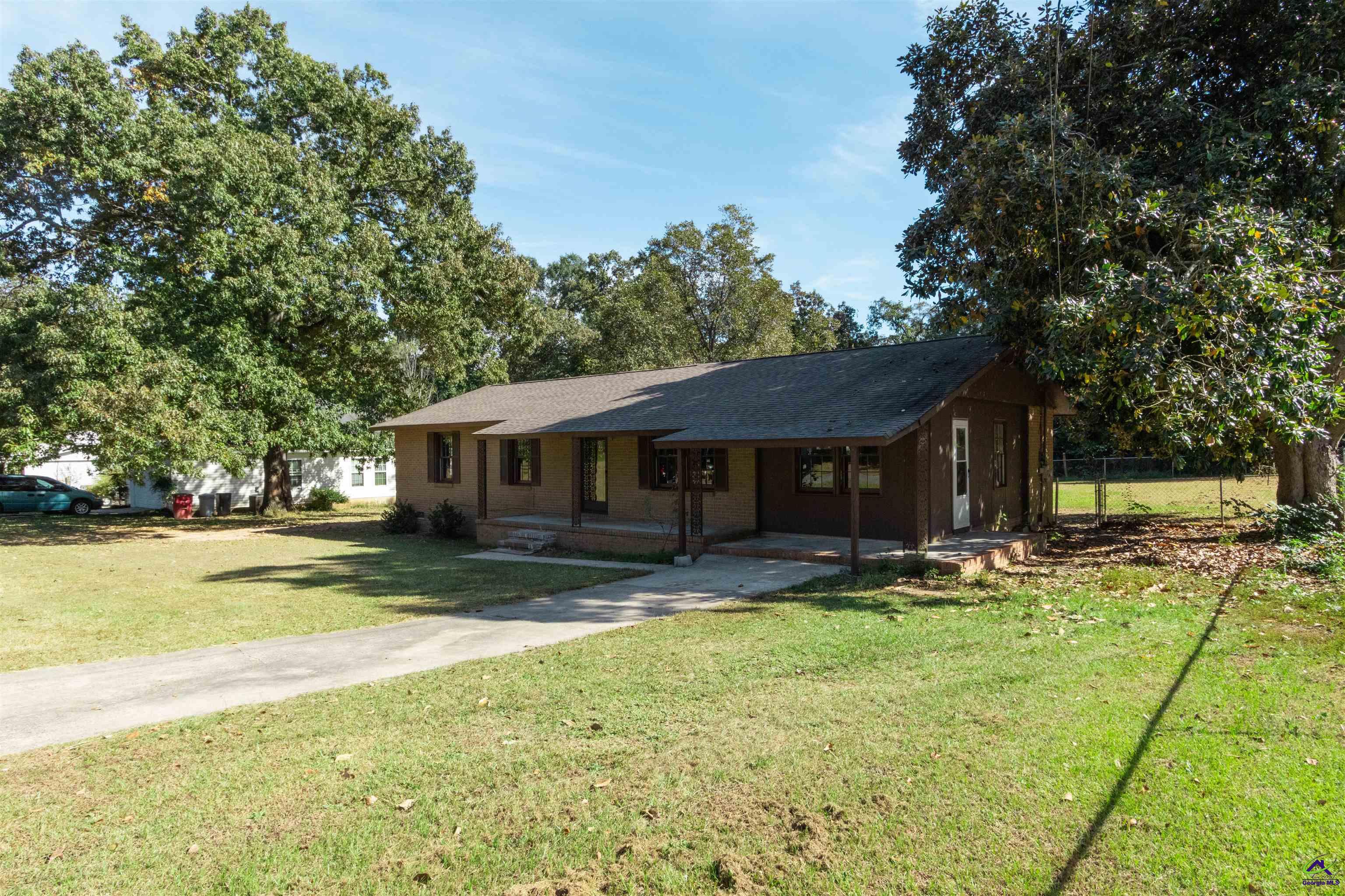208 Bassett Street