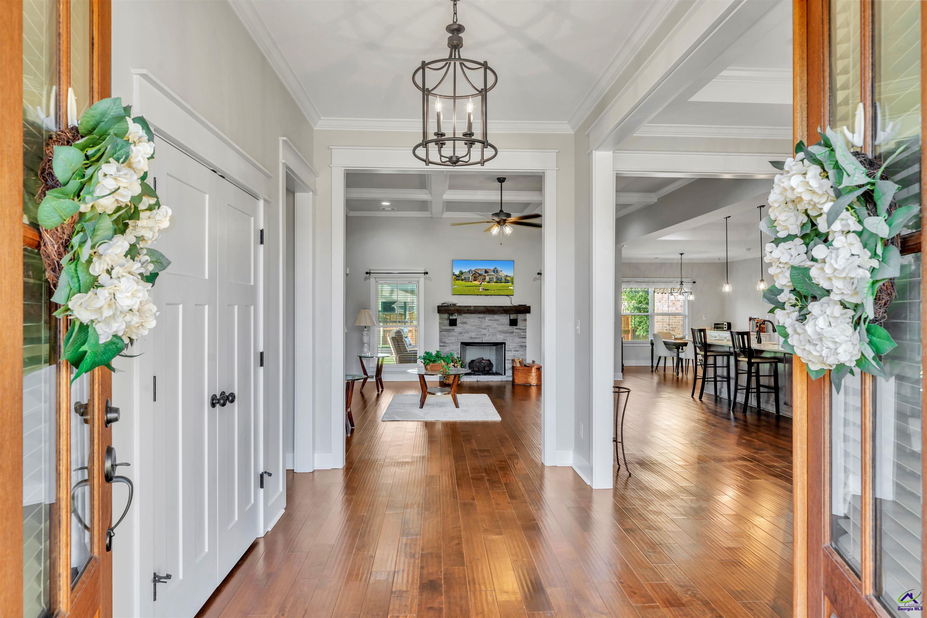 100 Flat Rock Lane