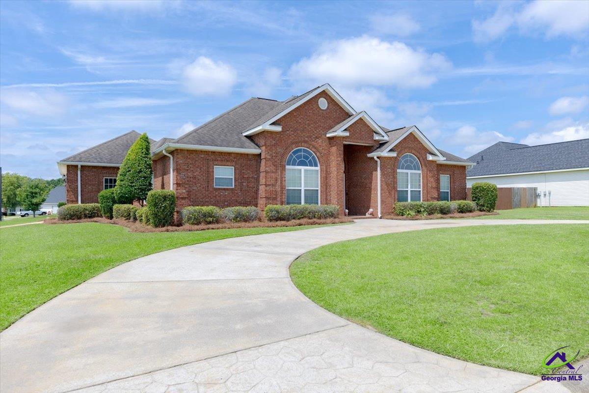 205 Stablegate Lane