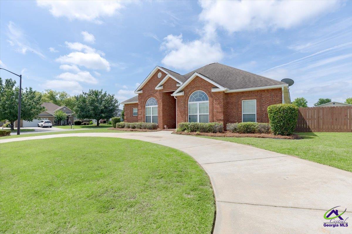 205 Stablegate Lane