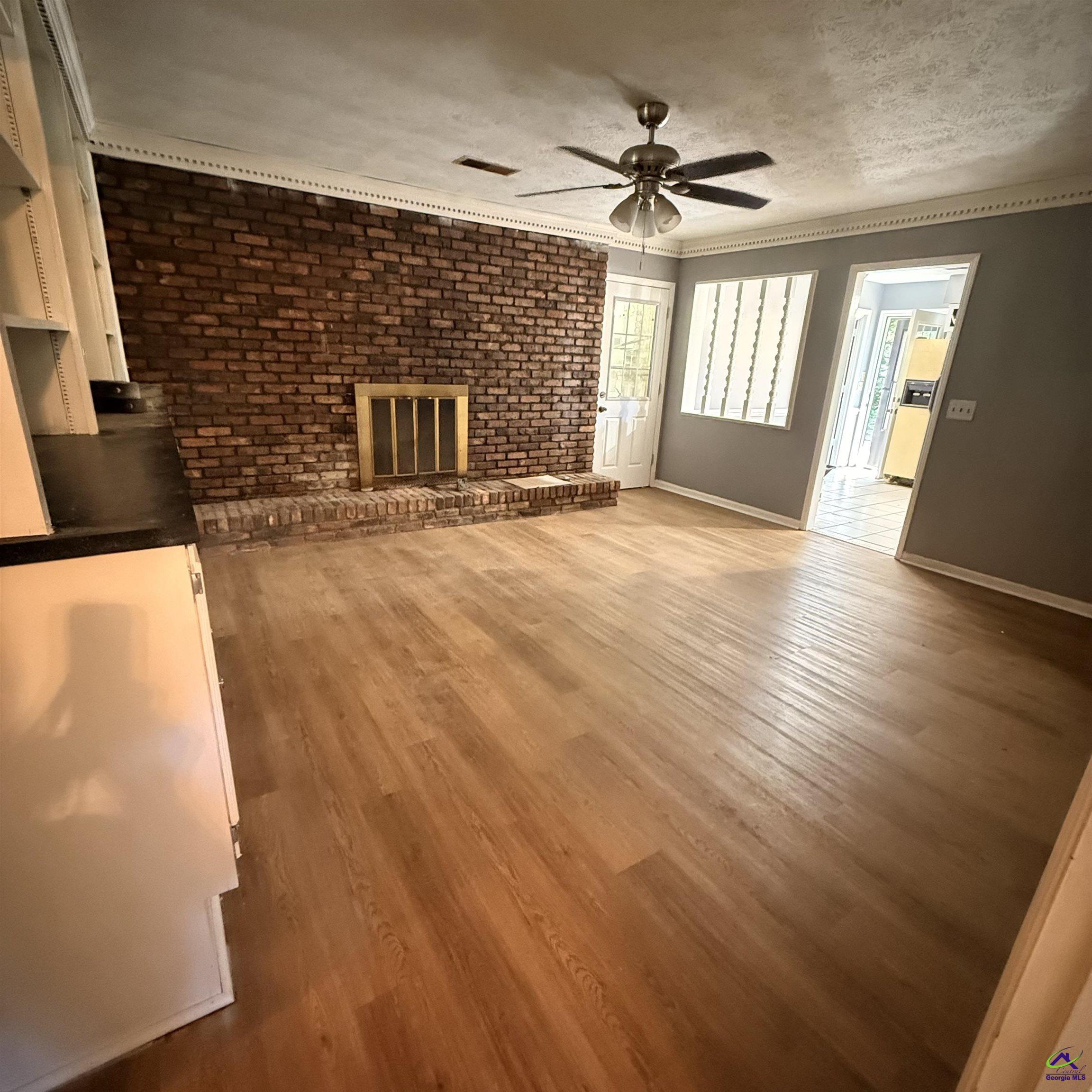 6282 Starlight Drive