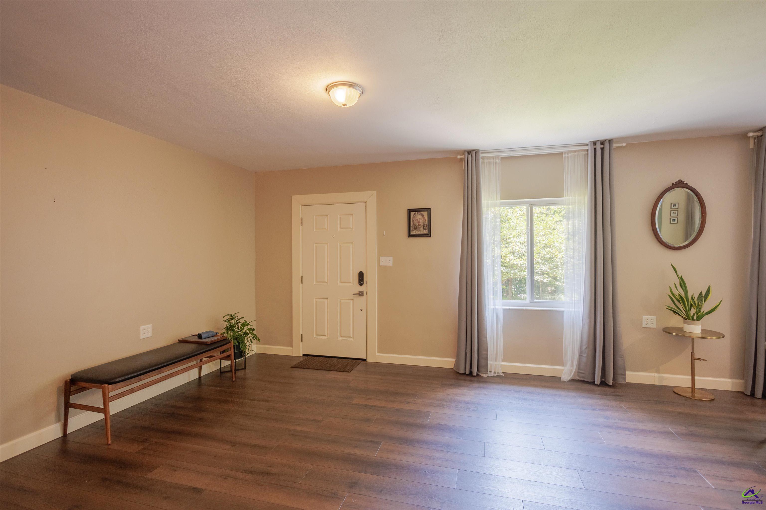 1485 lone oak Drive