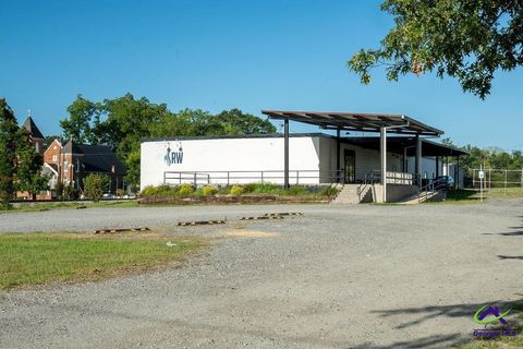 214 S Church Street Dublin GA 31021