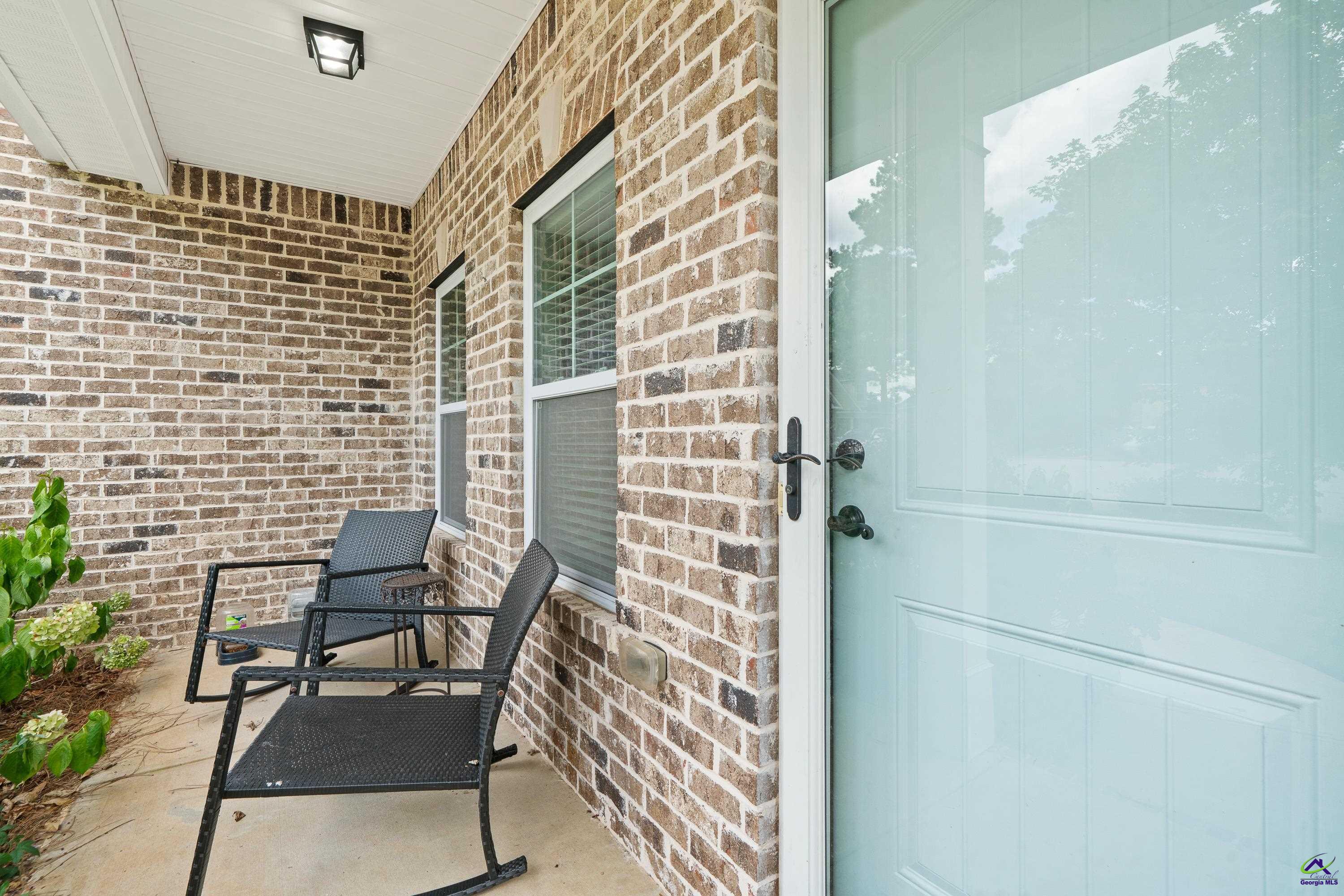 105 Grey Hawk Court