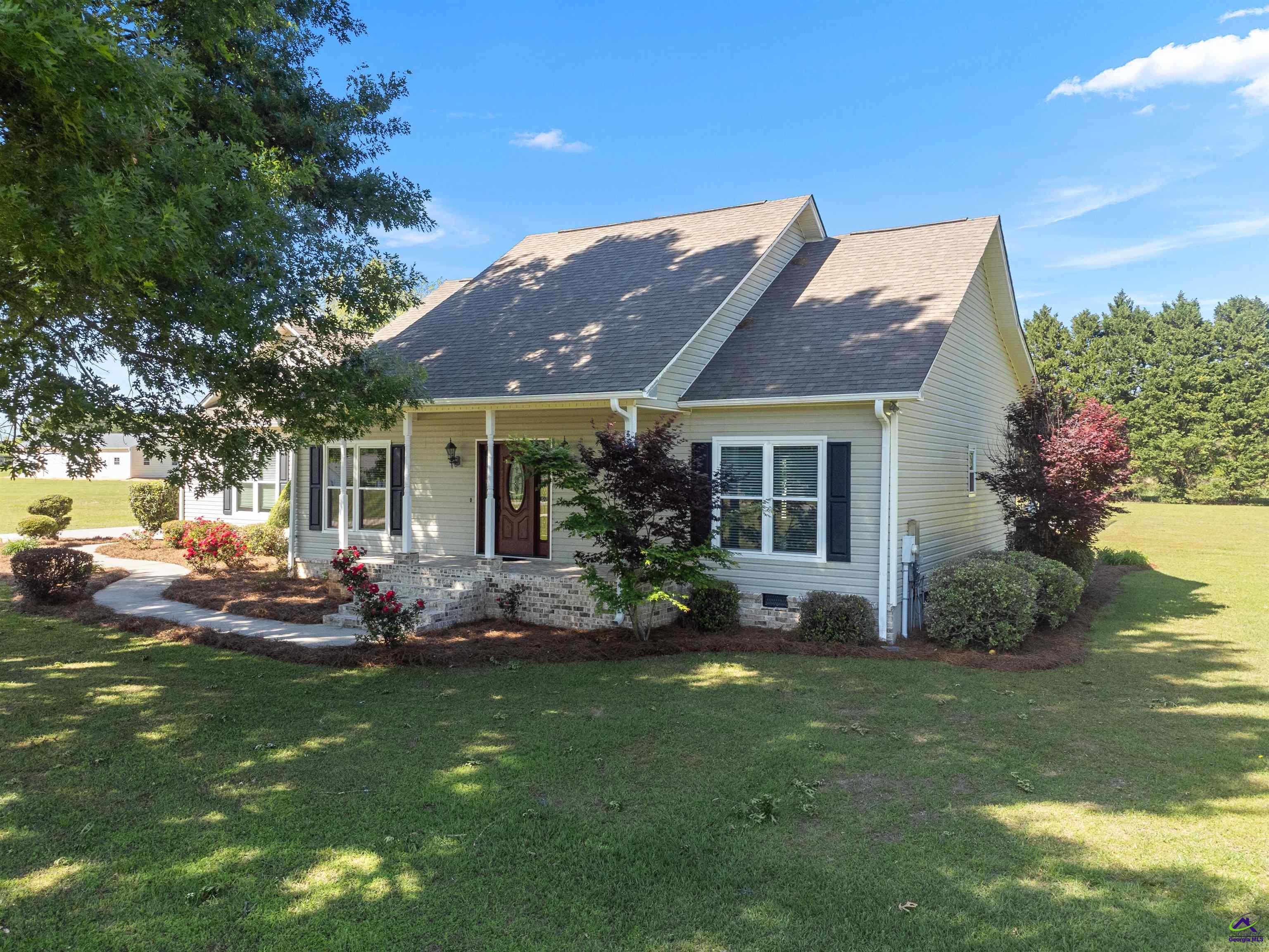 385 Hedge Row Drive