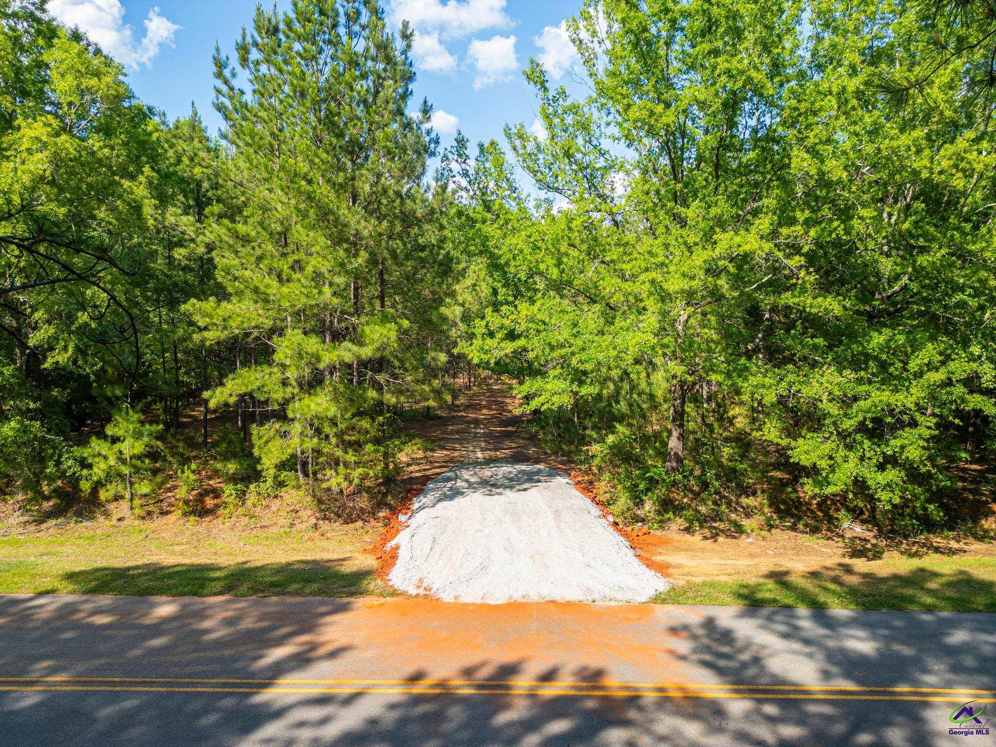 915 Sunhill Road