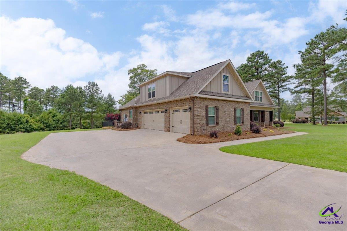 3002 Wiregrass Road