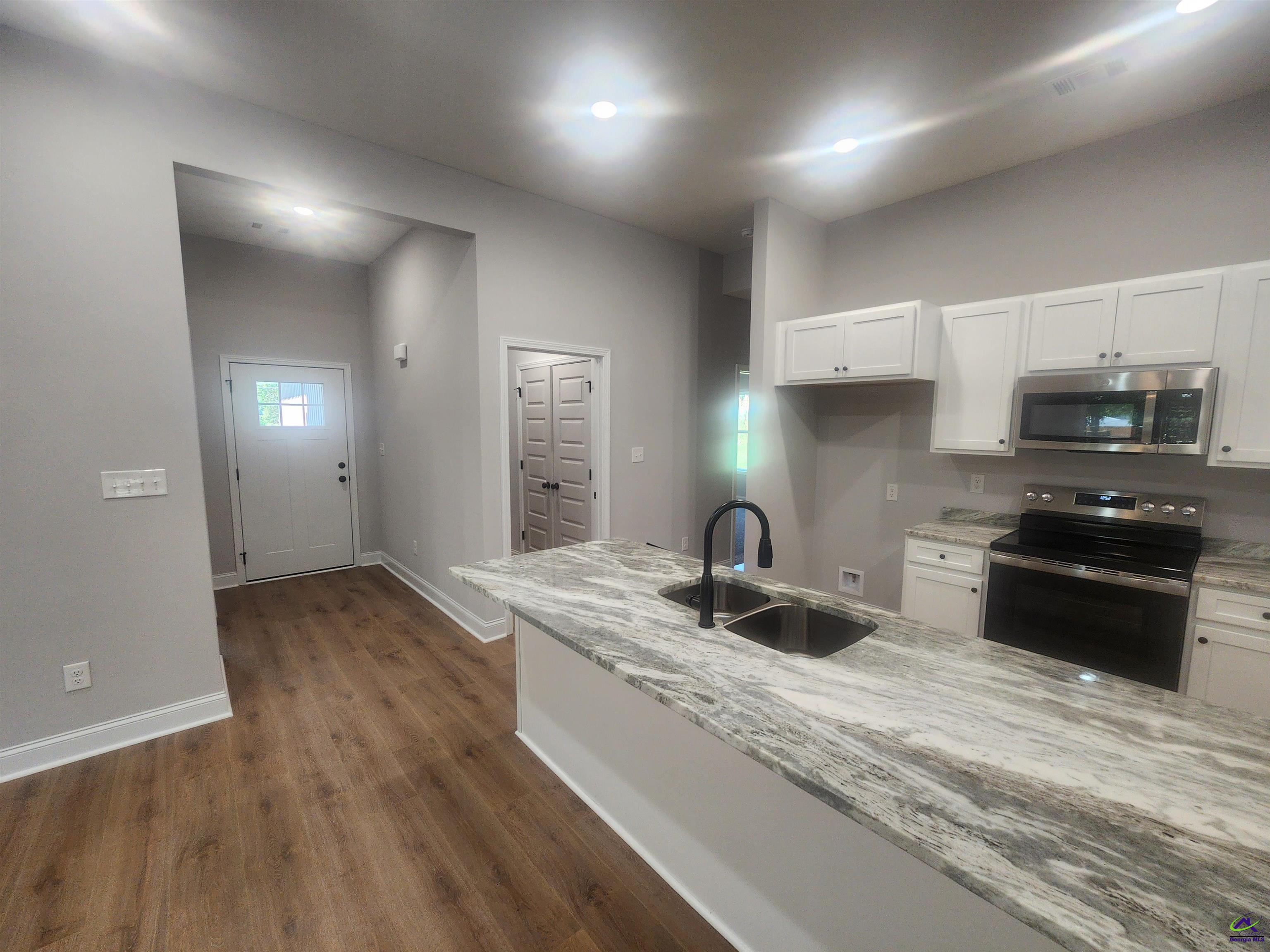 102 Silver Maple