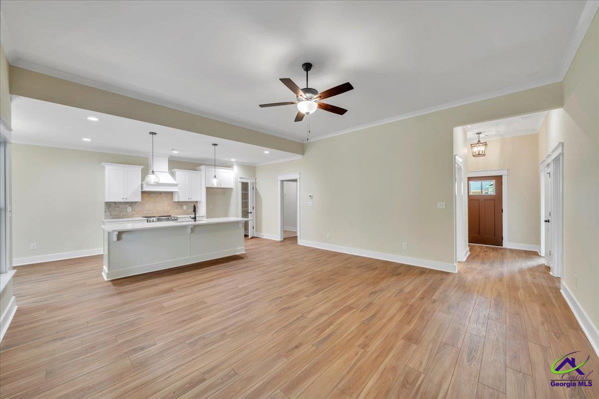 213 Willowbrook Lane