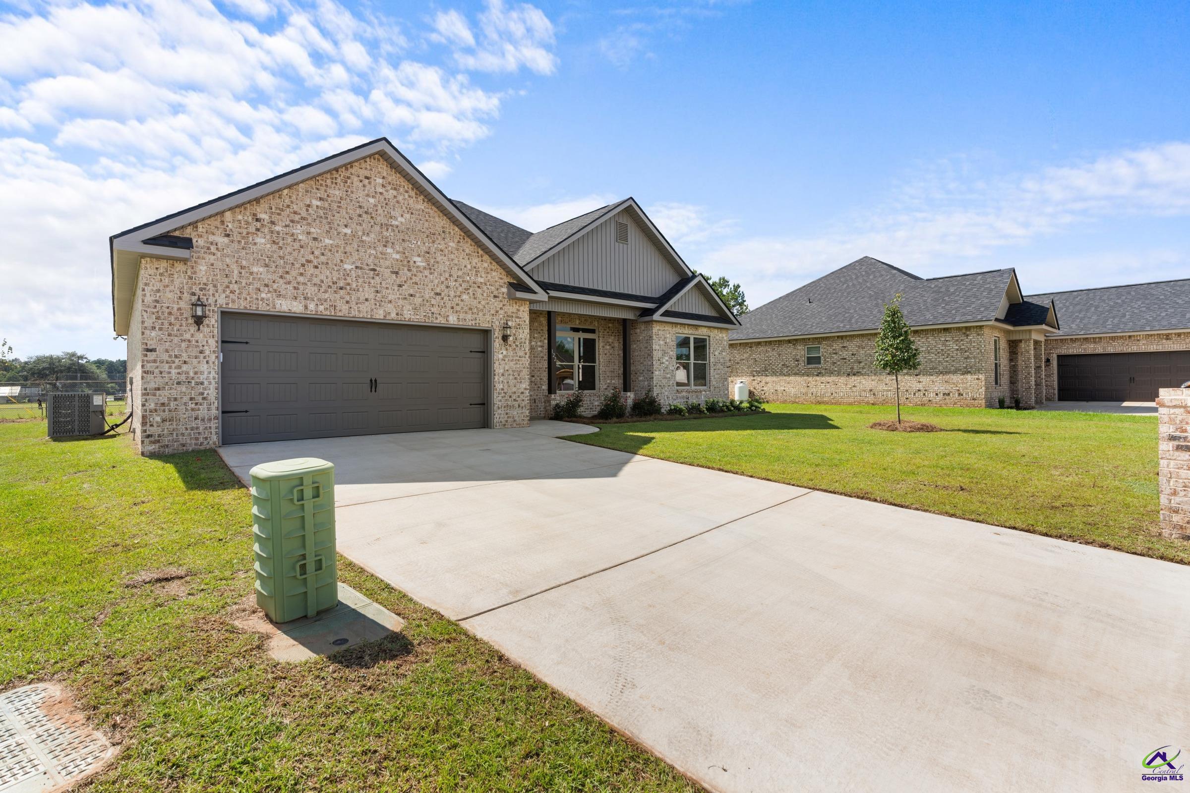 113 Mayberry Lane