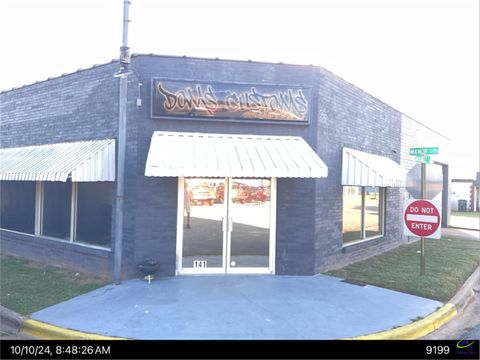 141 MANOR Court Warner Robins GA 31093