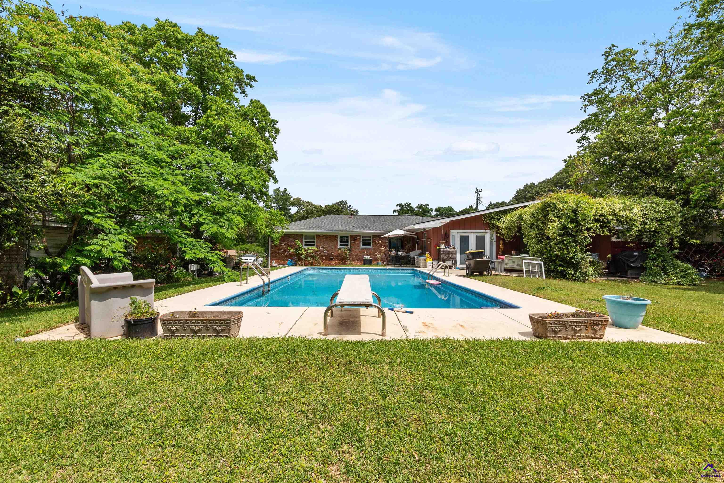 113 Chestnut Road