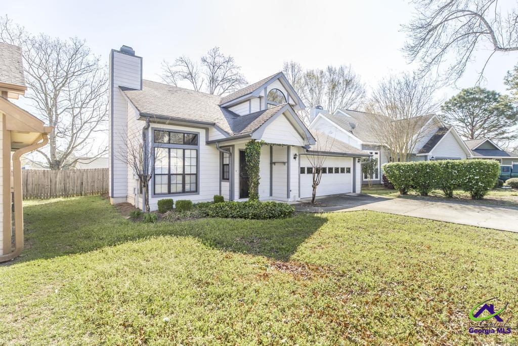 104 Pebblebrook East