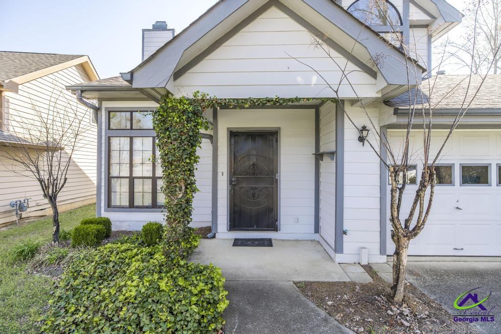 104 Pebblebrook East