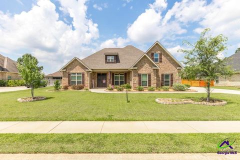 217 woodlands Blvd Kathleen GA 31047