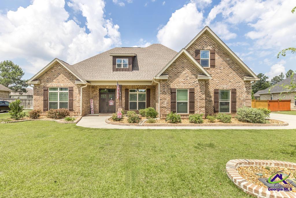 217 woodlands Blvd