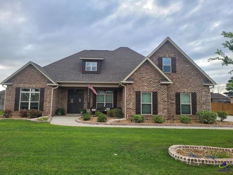 217 woodlands Blvd Kathleen GA 31047