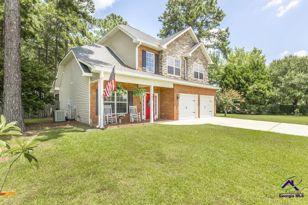 102 Forestbrooke Way