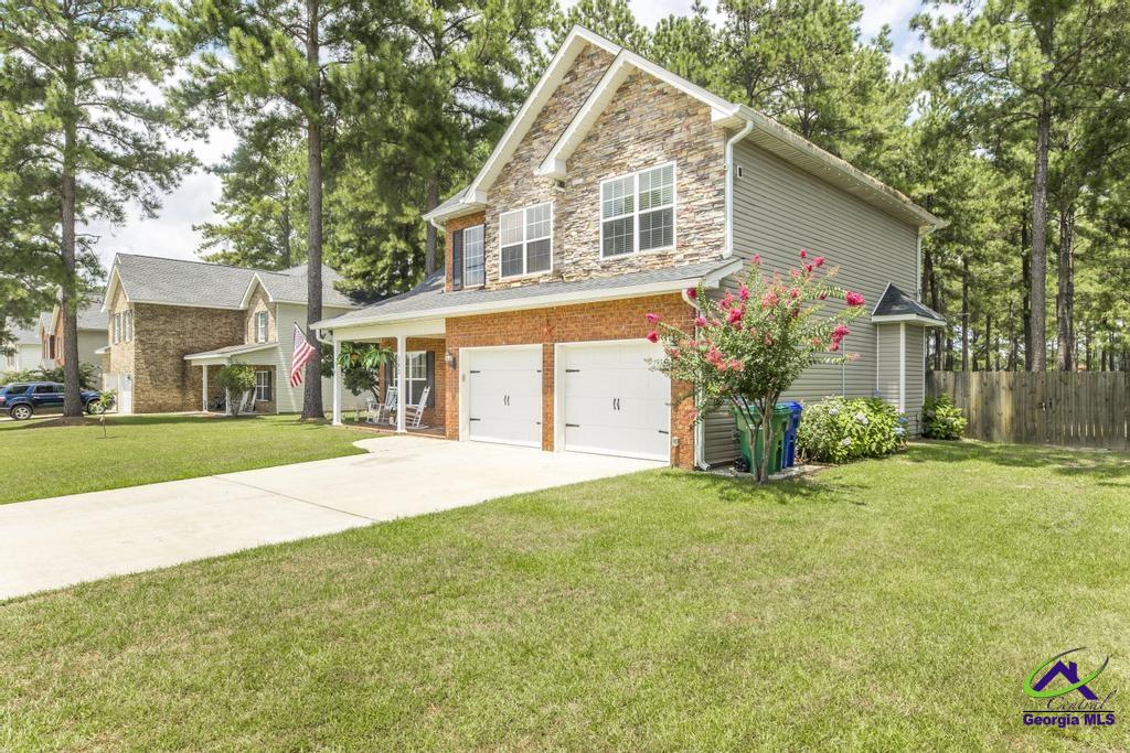 102 Forestbrooke Way