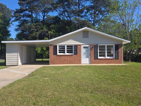 201 Sonja Drive Warner Robins GA 31088