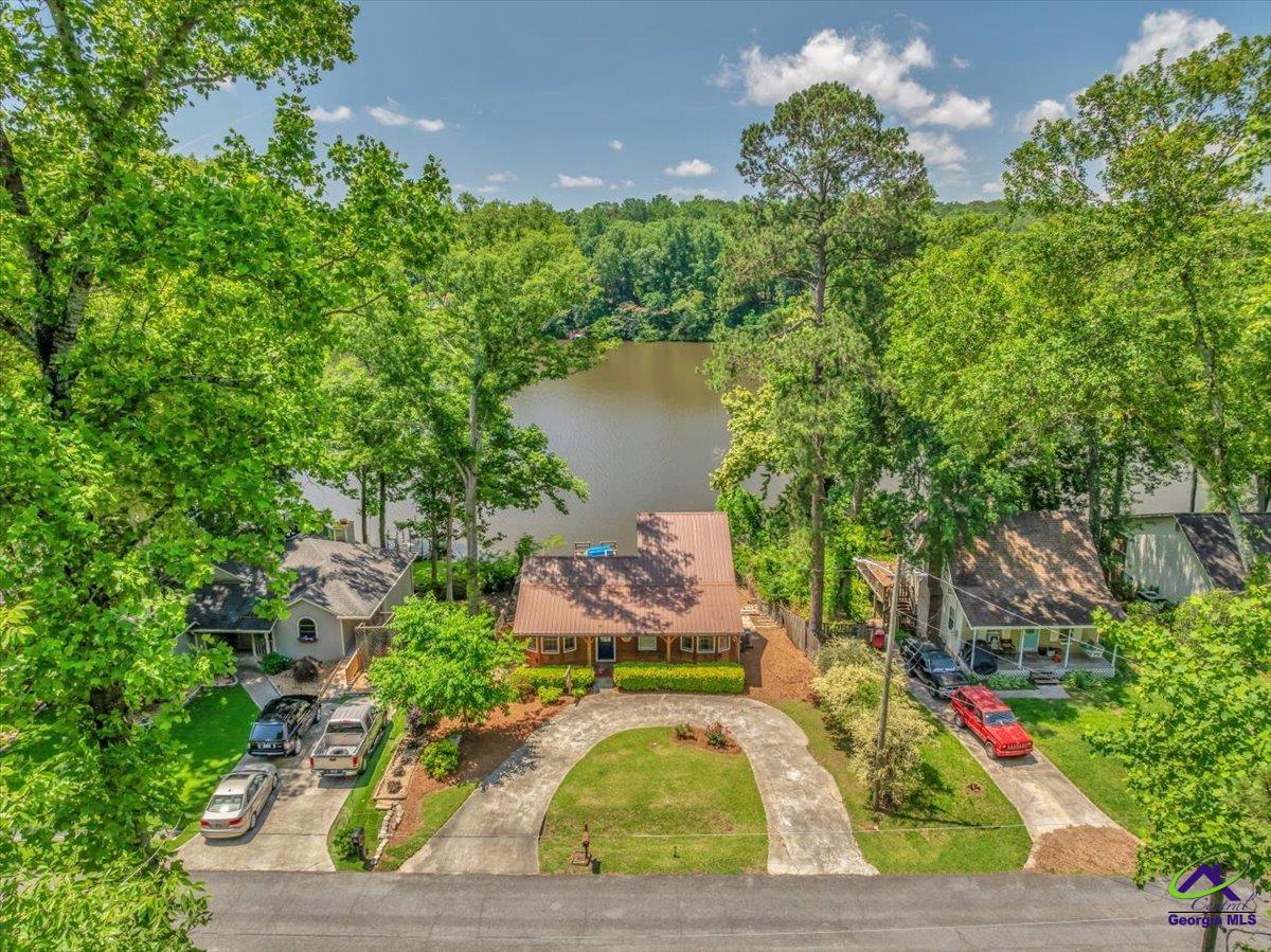 815 Will Scarlet Way