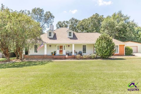112 Lake Lillian Dr Perry GA 31069