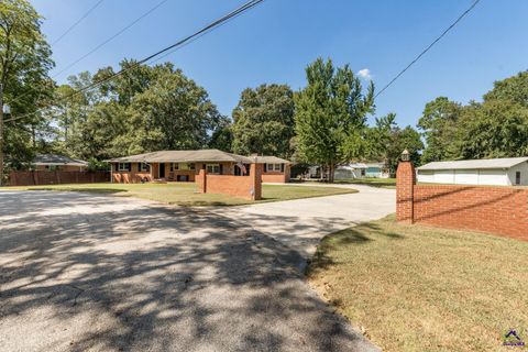 625 Cooper Street Perry GA 31069