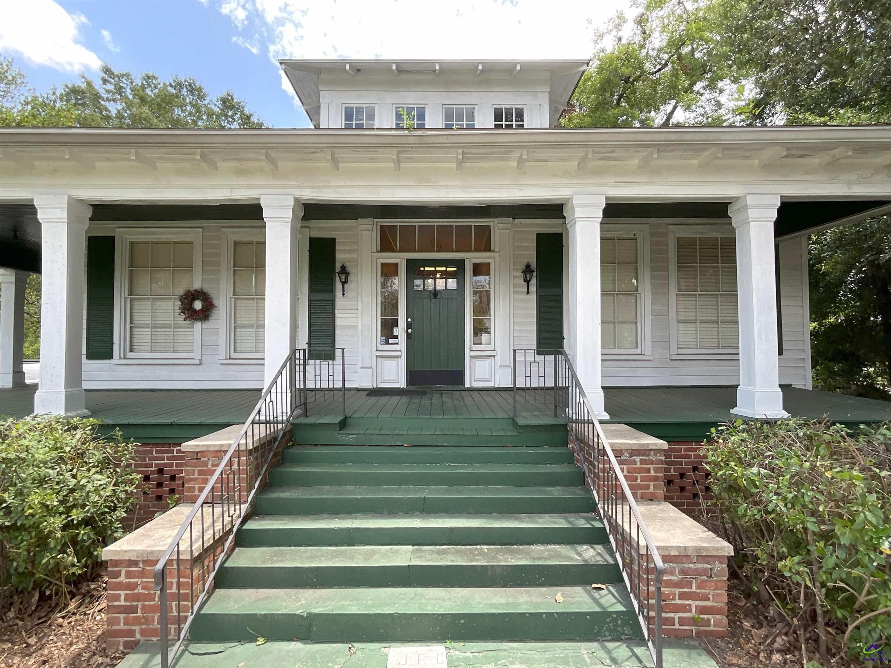 25 Merritt Street
