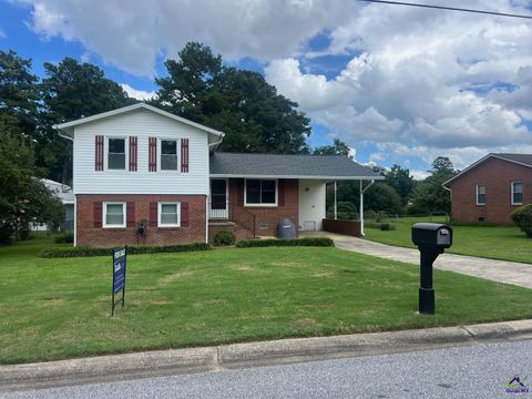 213 Self Street Warner Robins GA 31088
