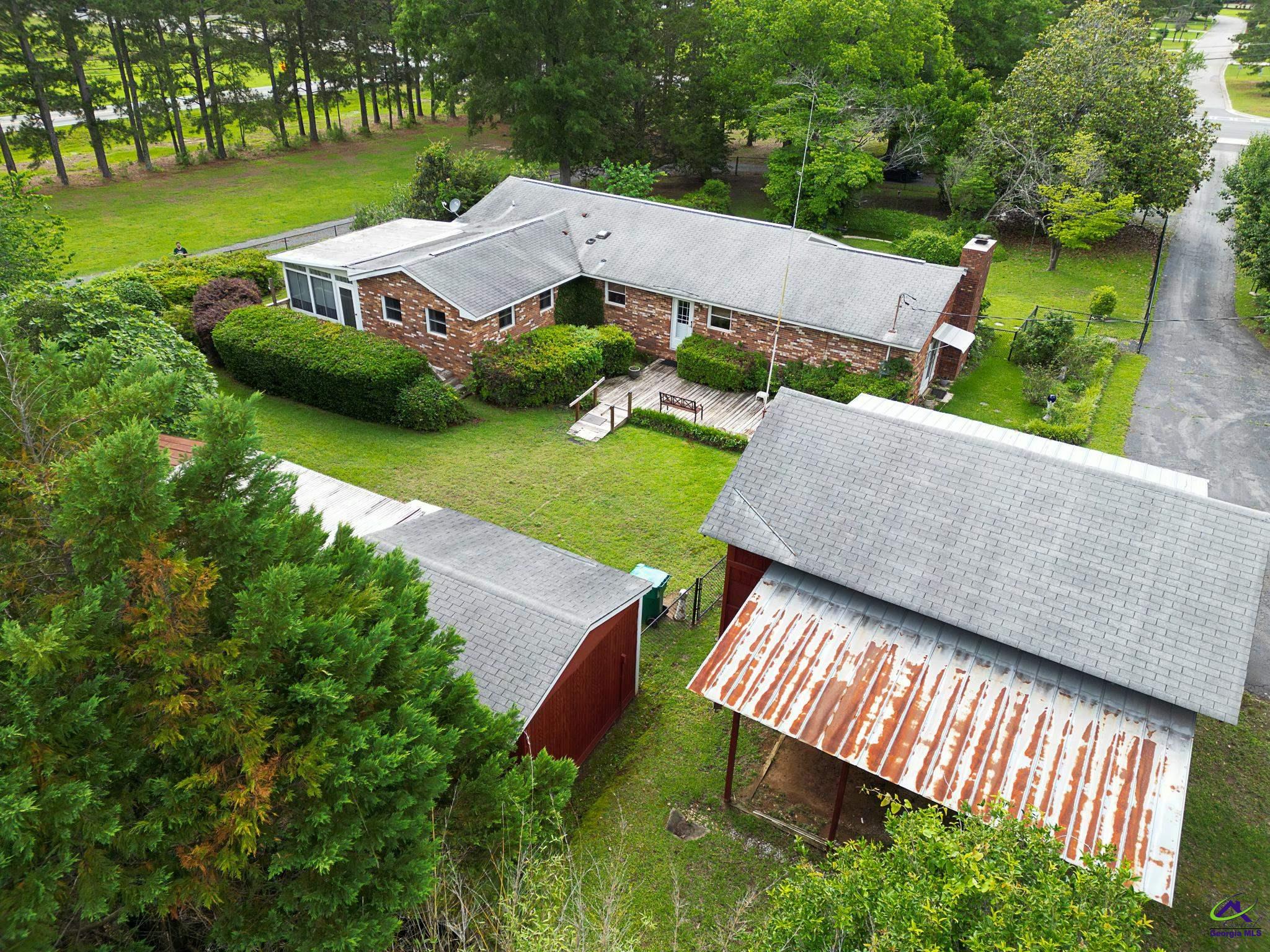 1796 Houston Lake Road