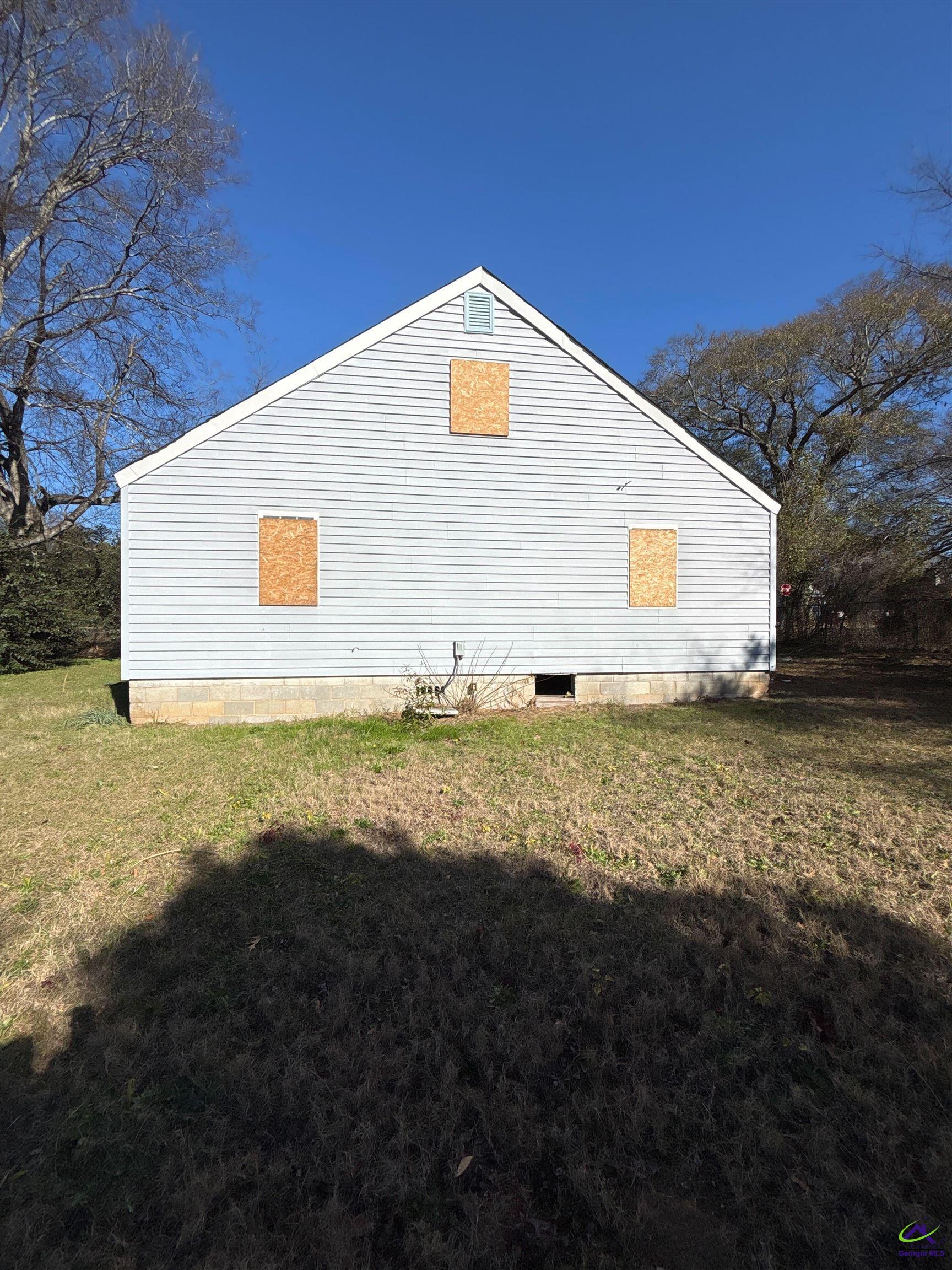 706 Villa Esta Avenue