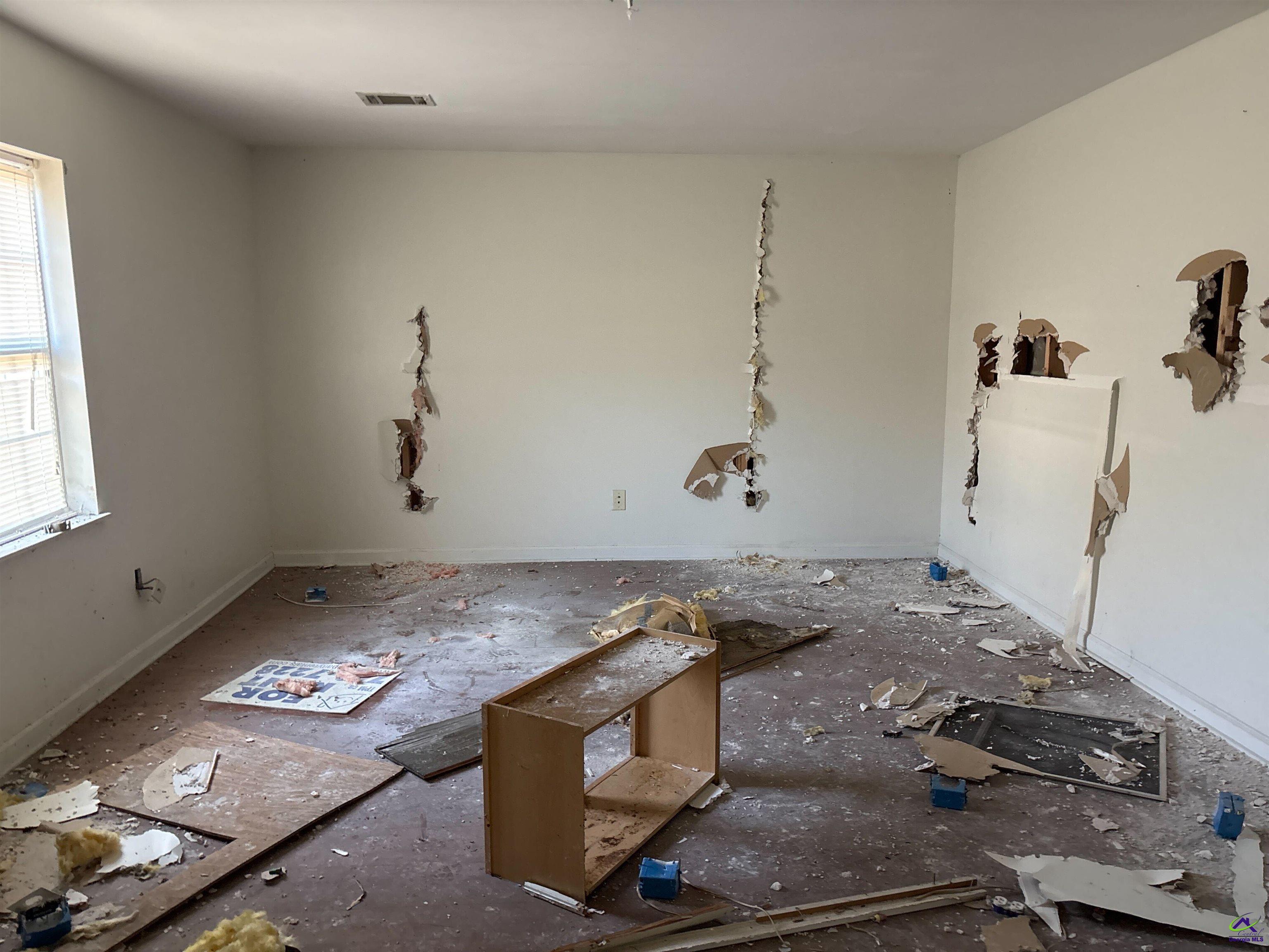 706 Villa Esta Avenue