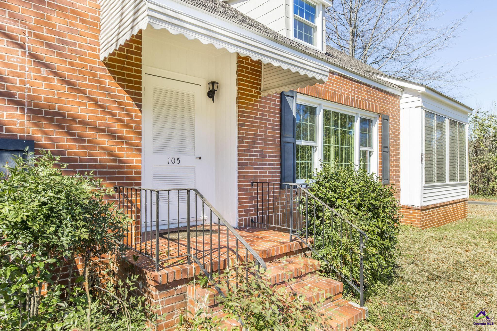 105 N Pleasant Hill Road