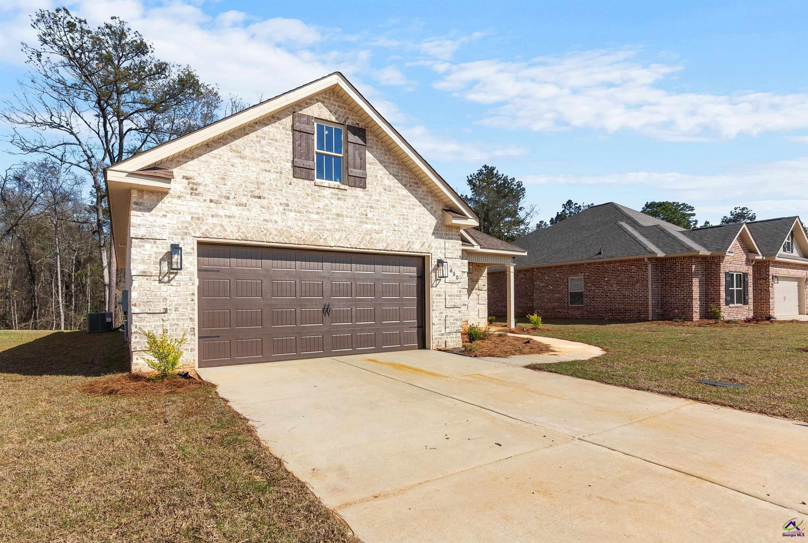 600 Bristleleaf Path