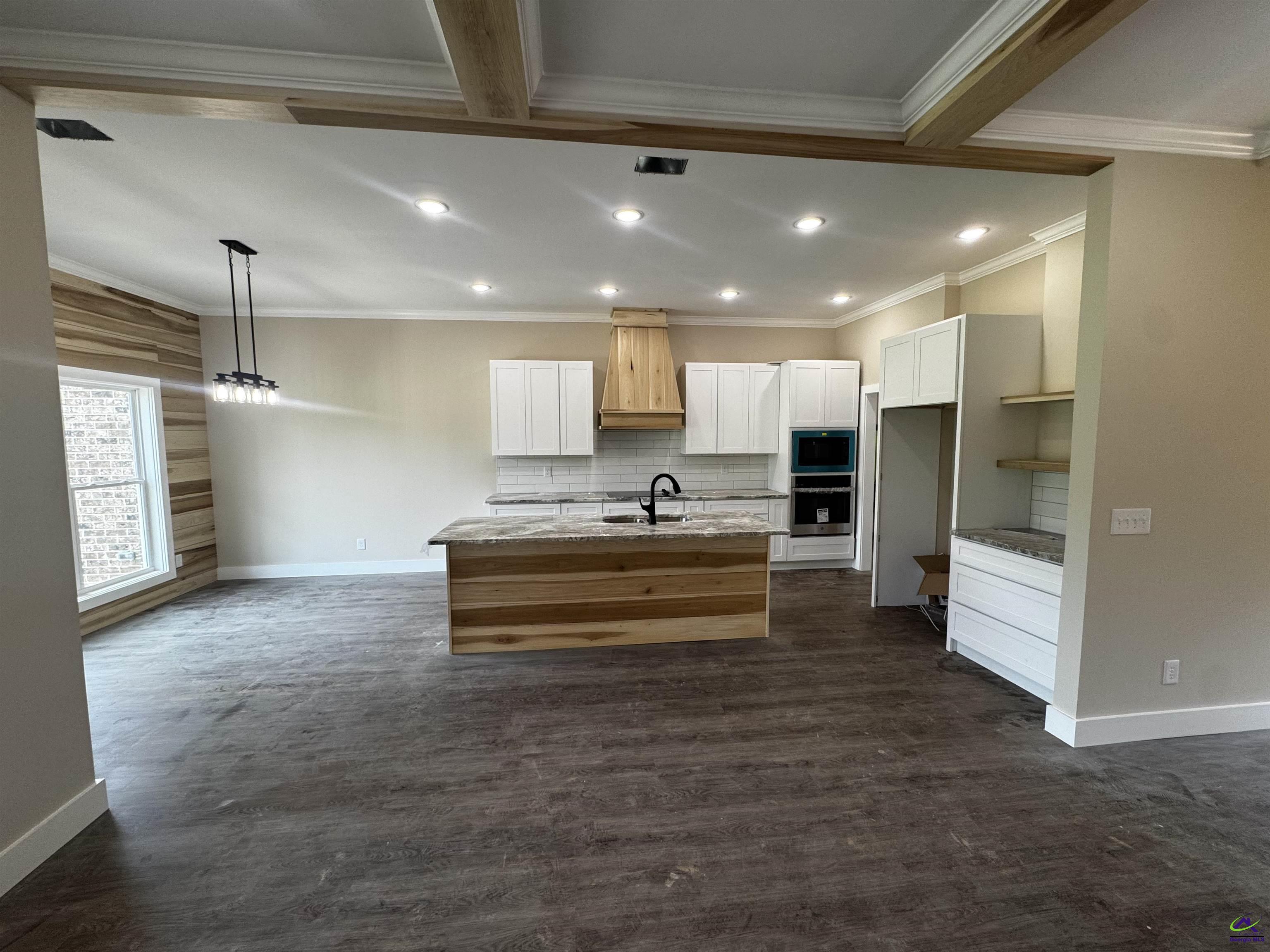 87 River Ridge Drive