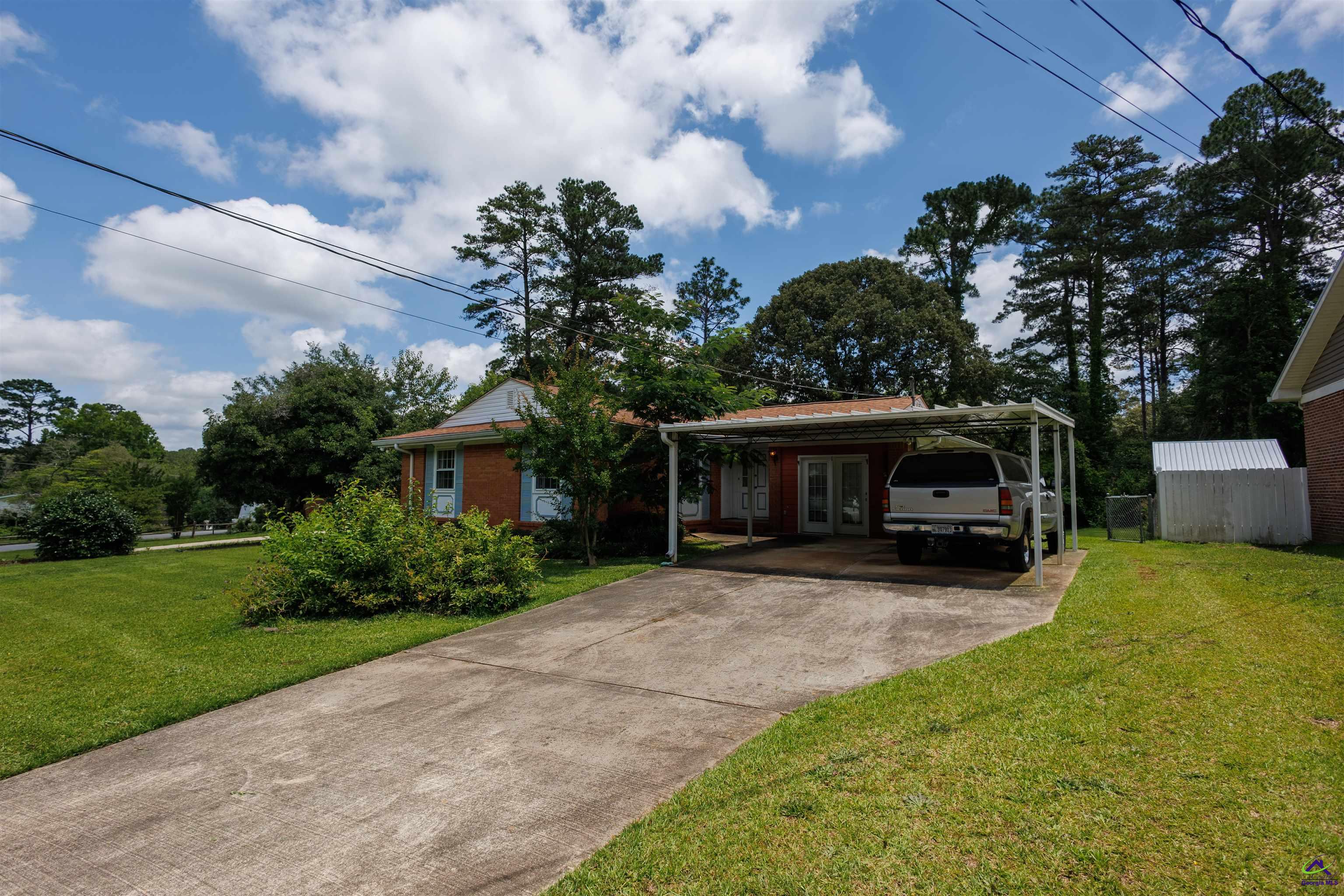110 Hillside Terrace