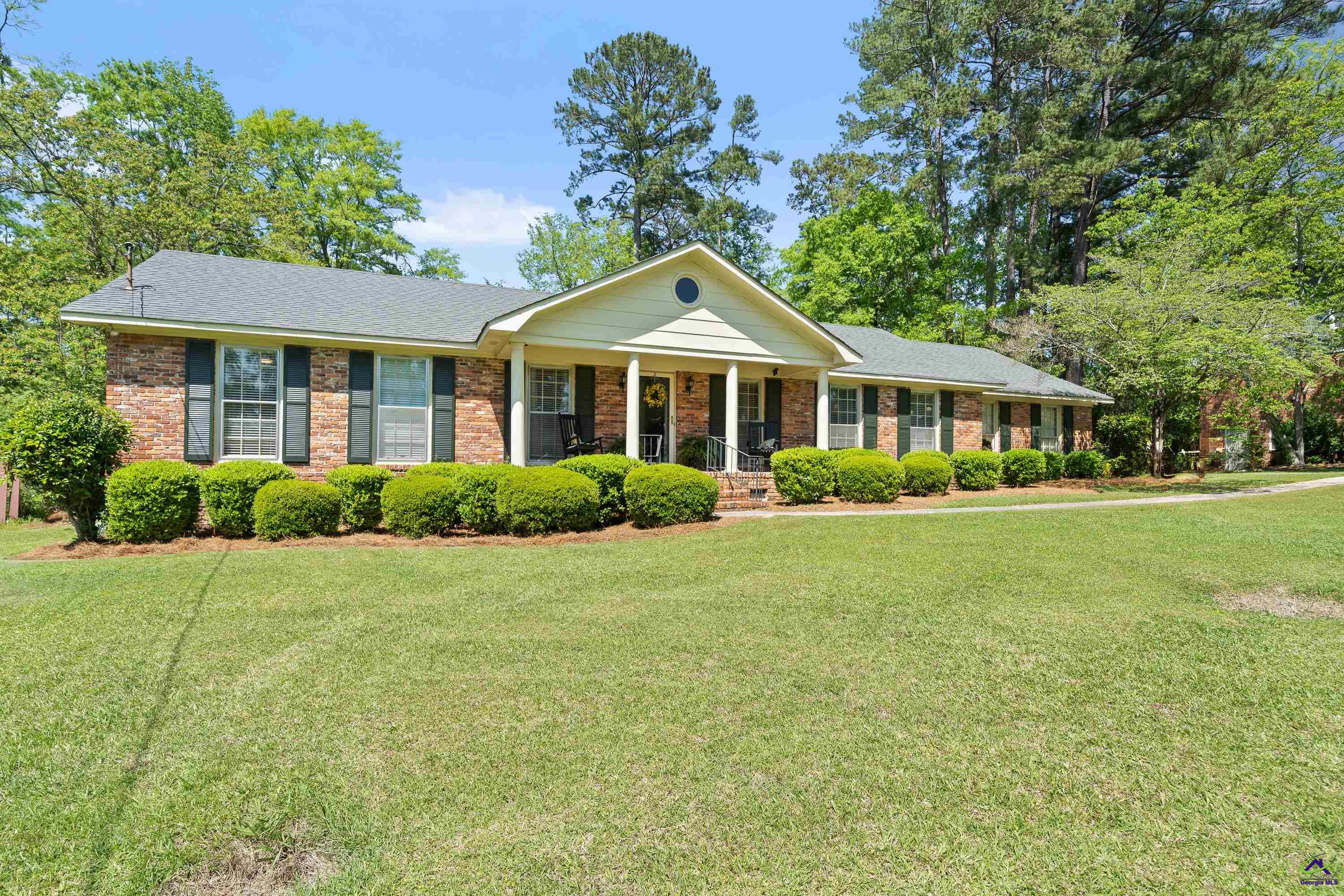 4625 Glenwood Drive