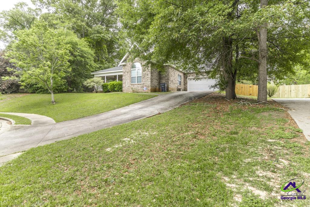211 Cade Terrace