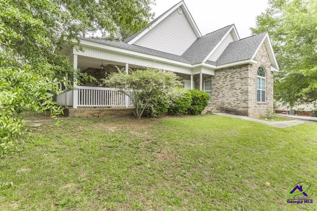211 Cade Terrace