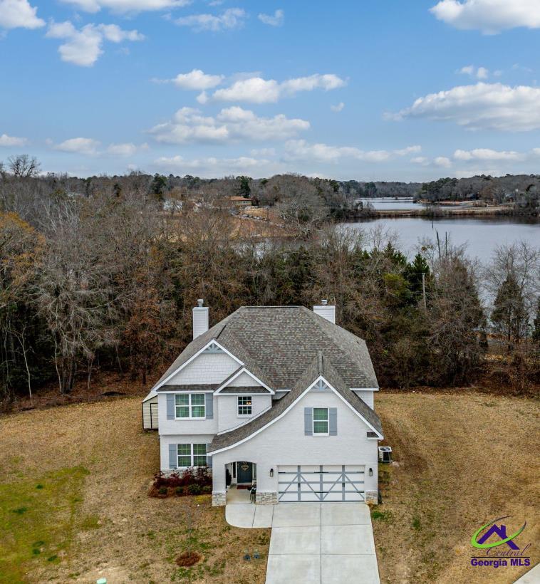 316 Shoshone Circle