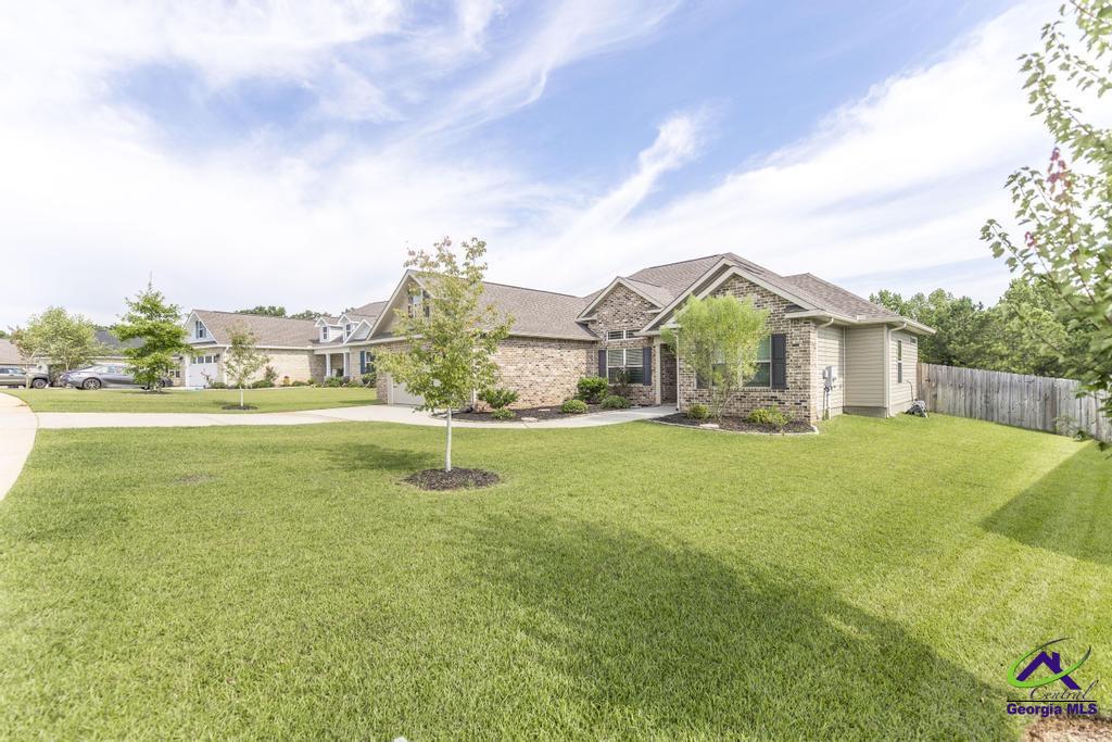 310 Creek Ridge Dr