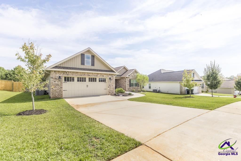 310 Creek Ridge Dr