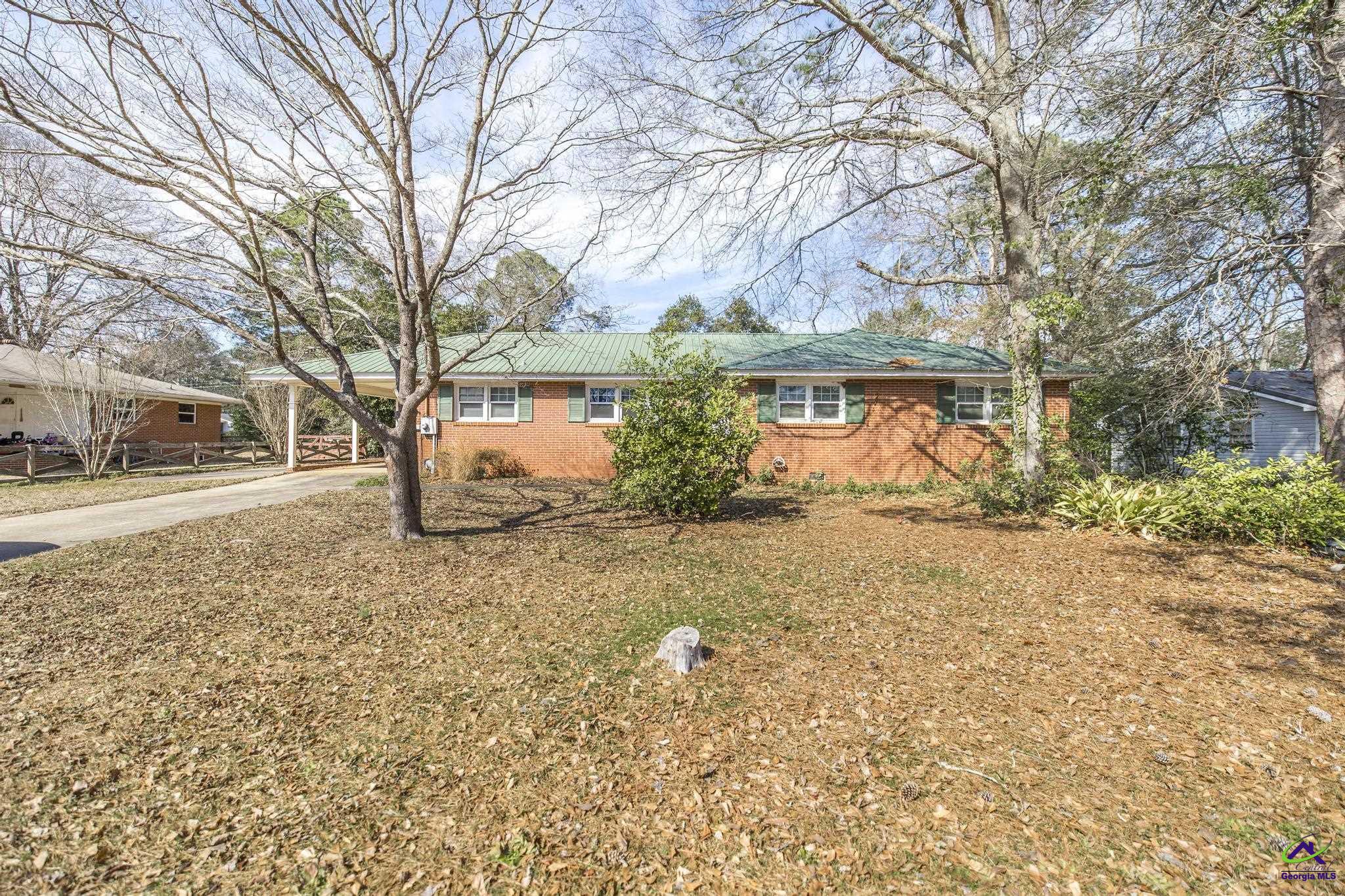 1739 Houston Lake Road