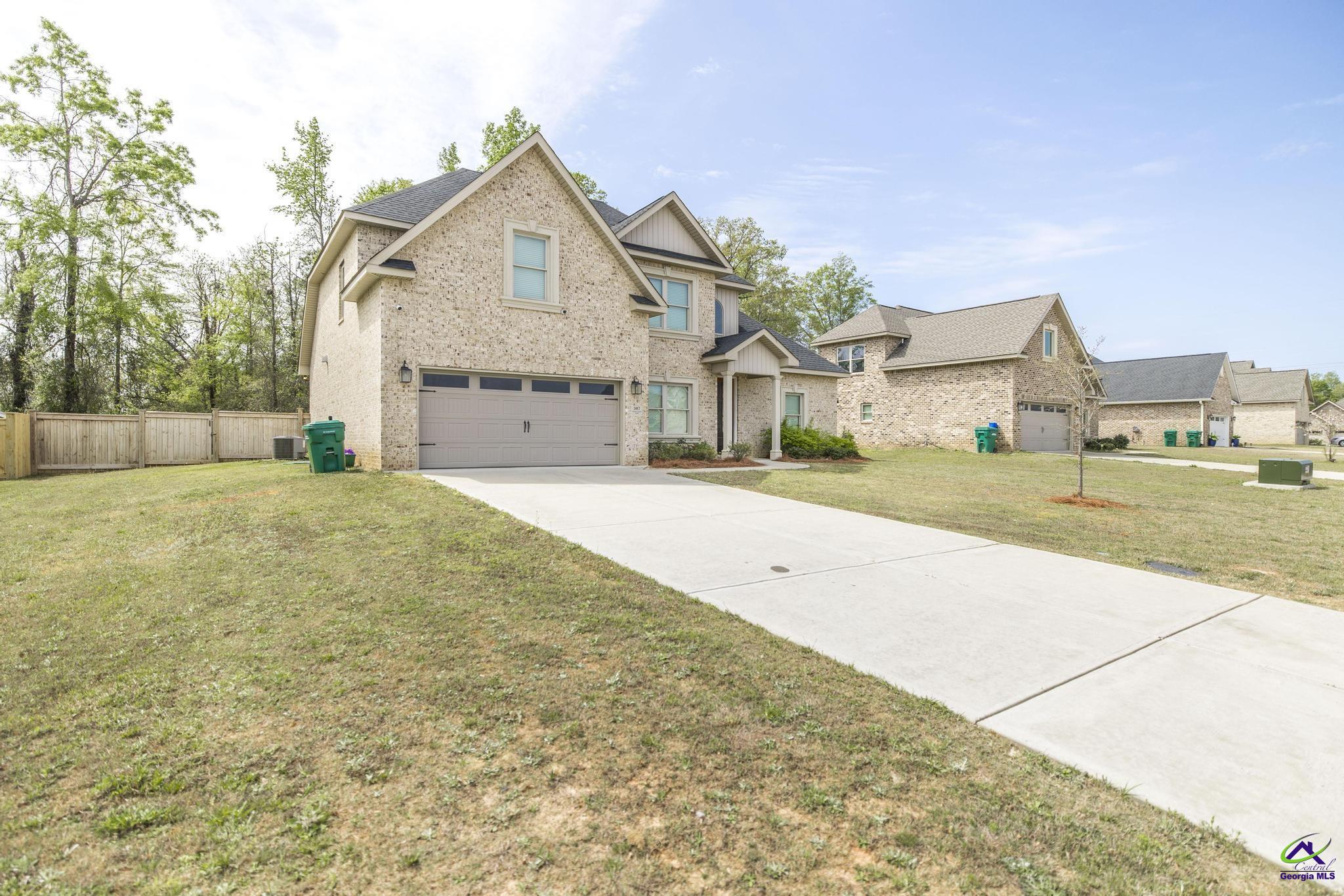 507 Foster Sydney Court