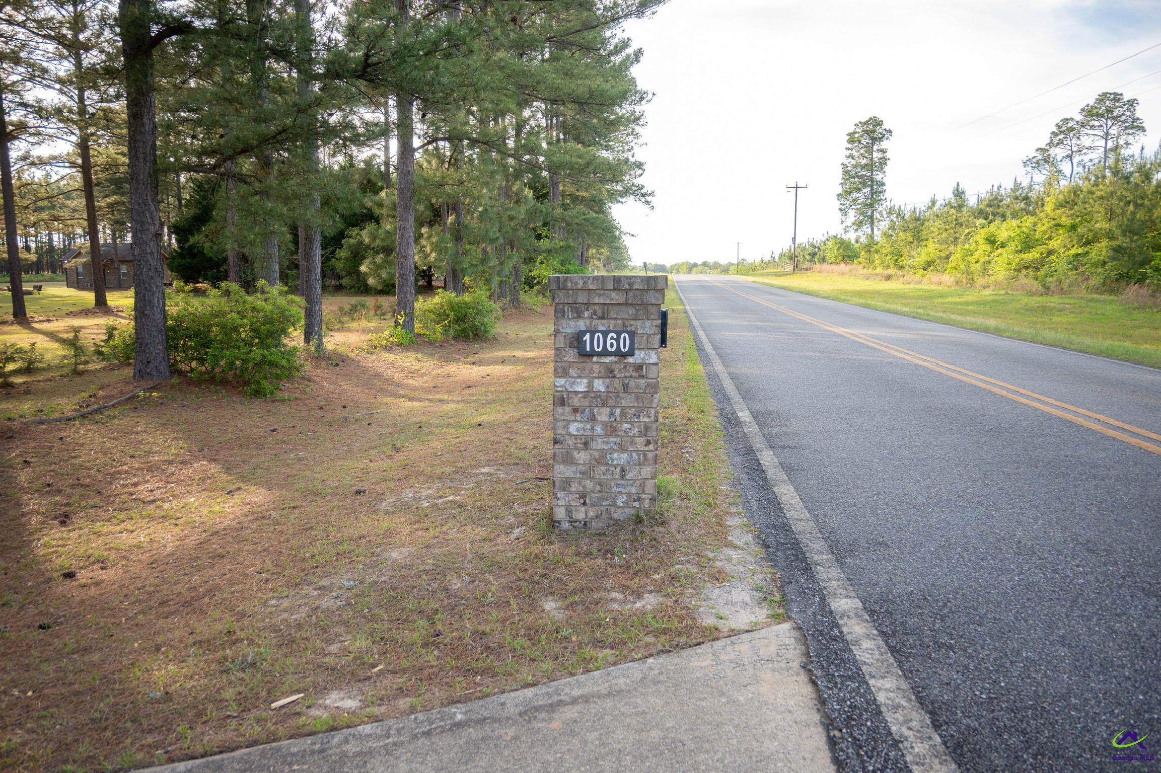 1060 Edna Moore Road