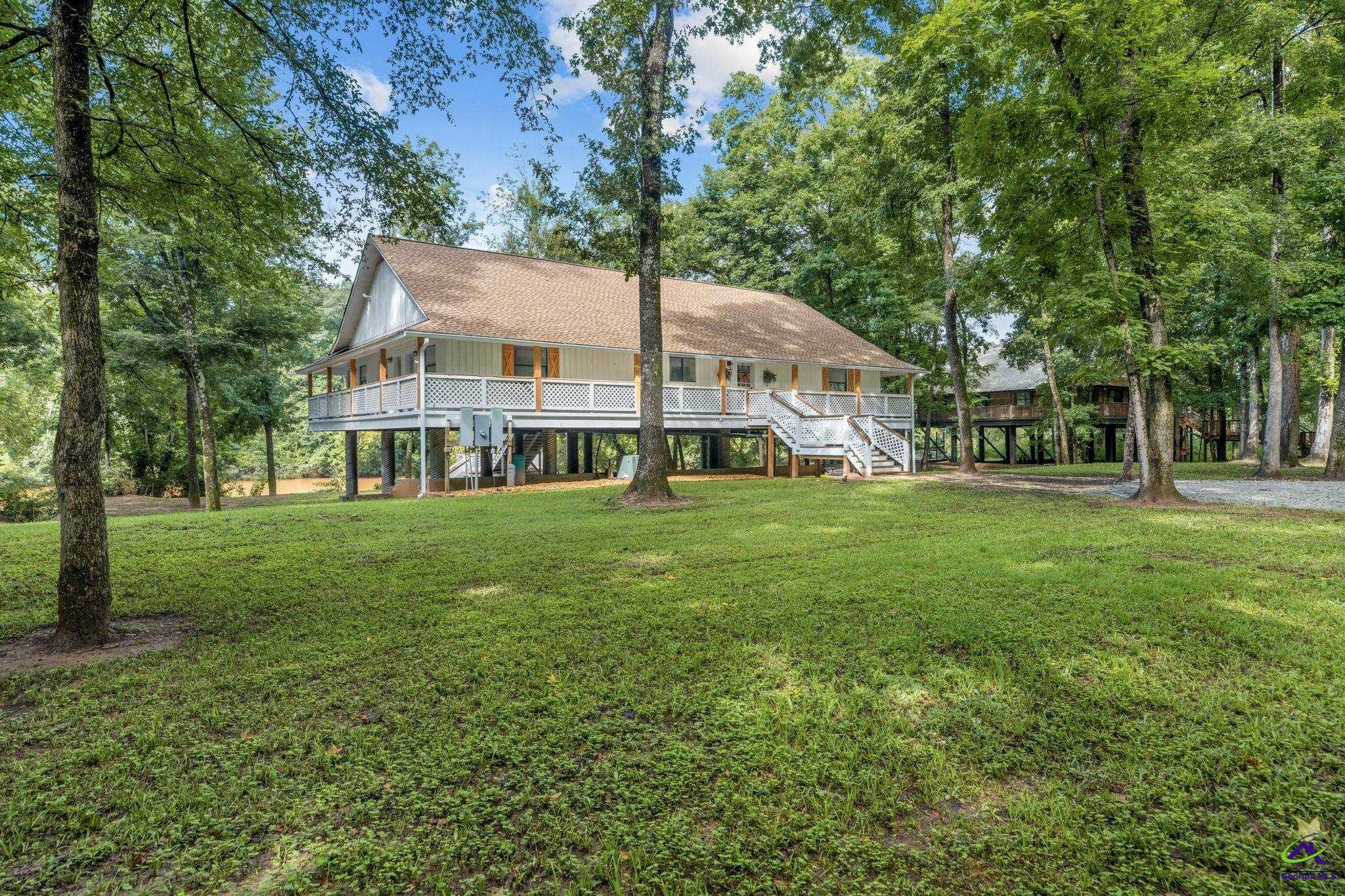 615 Old River Road