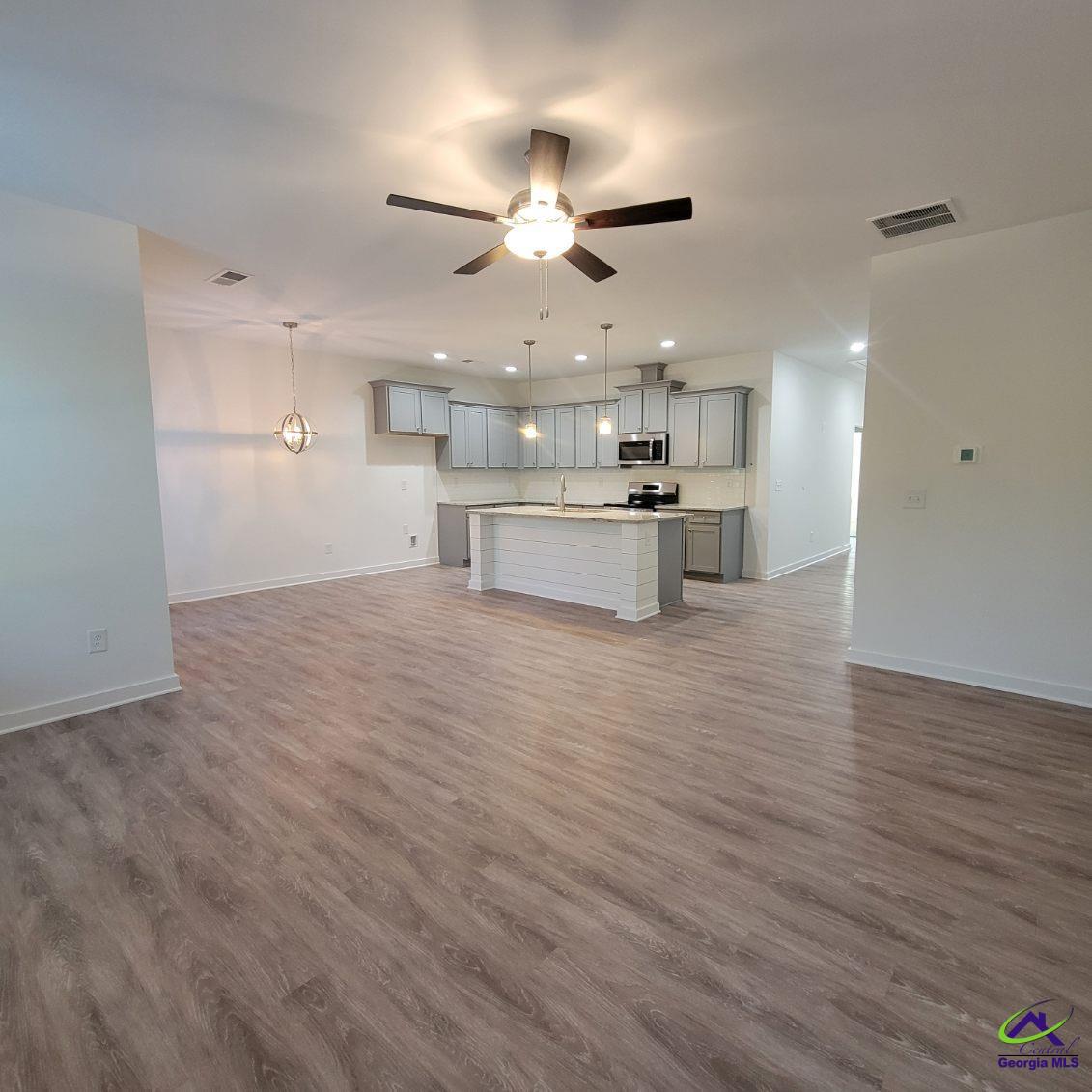 106 Breakwater Way