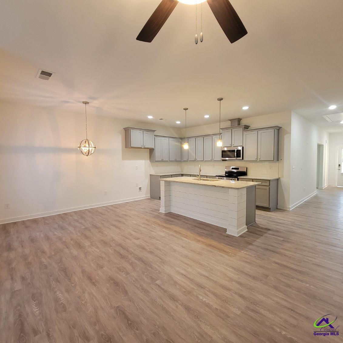 106 Breakwater Way