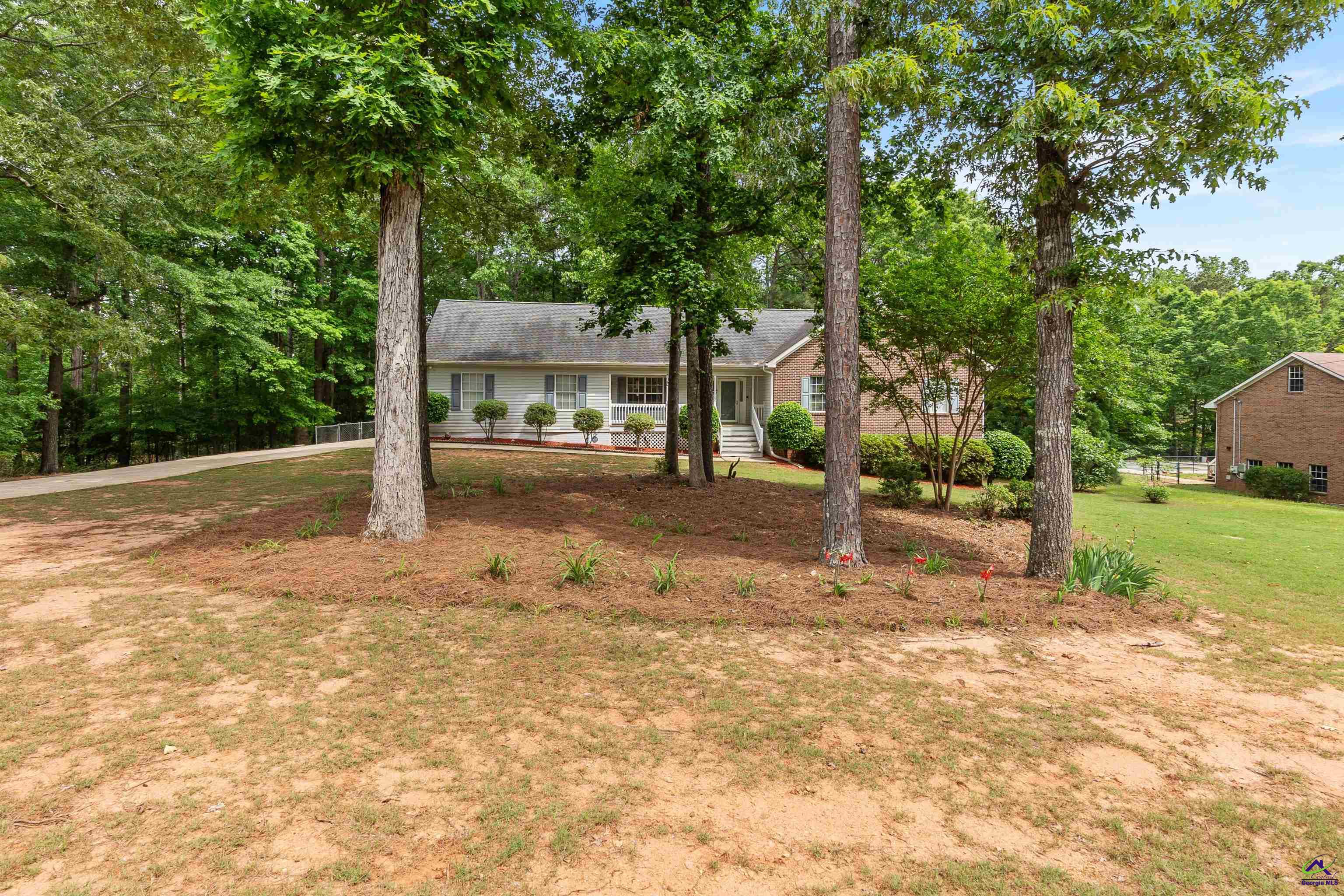 372 River Point Drive