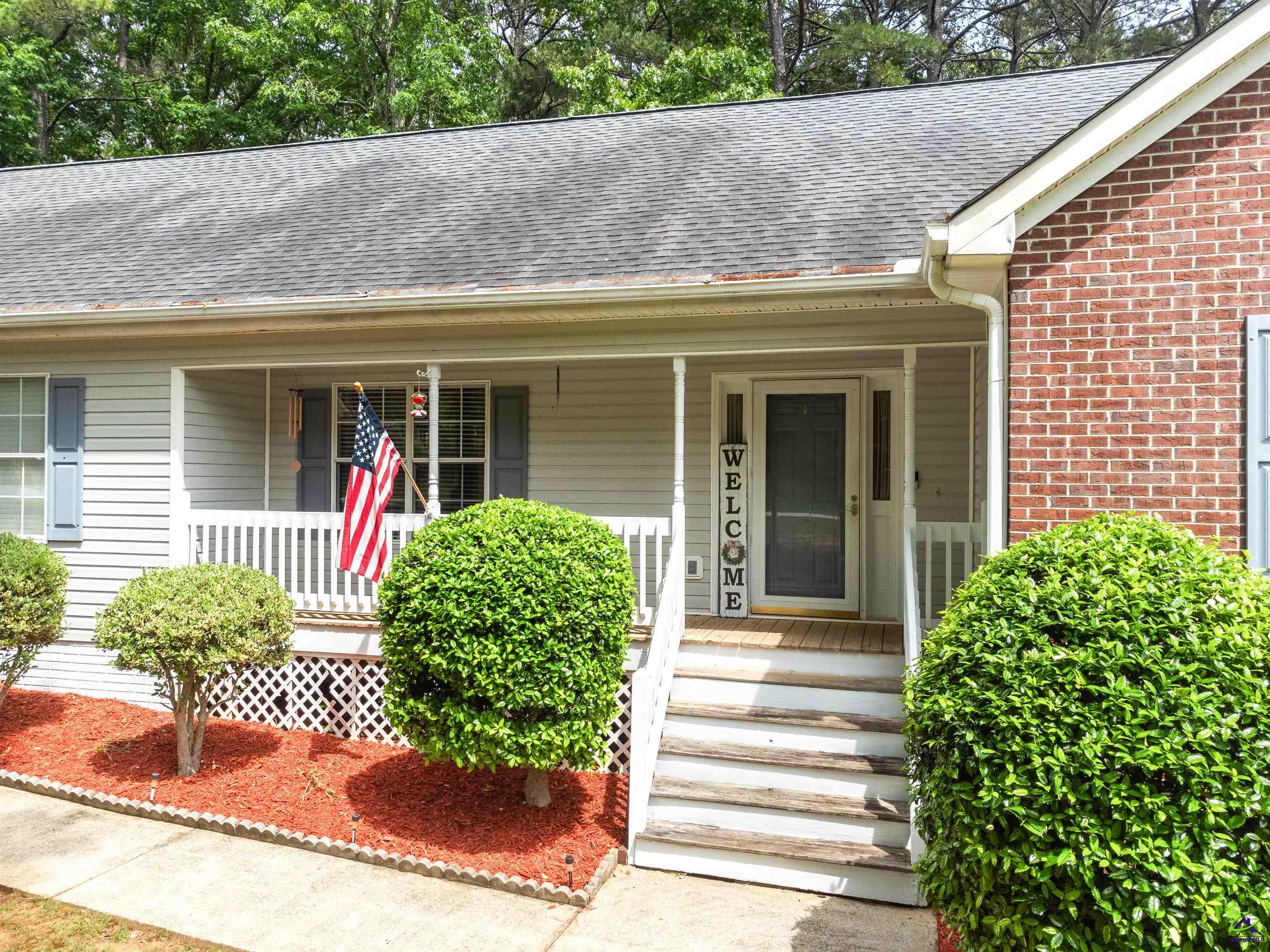 372 River Point Drive